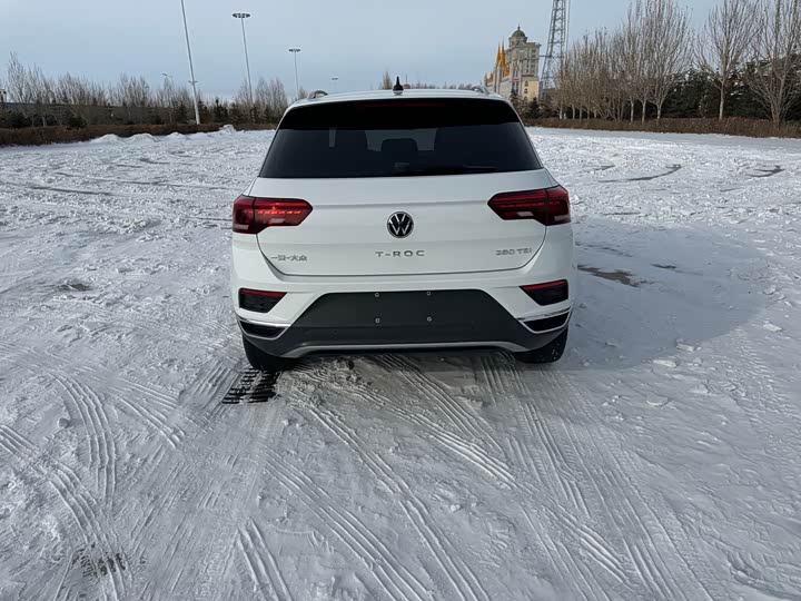 Фото 7 - Volkswagen T-Roc