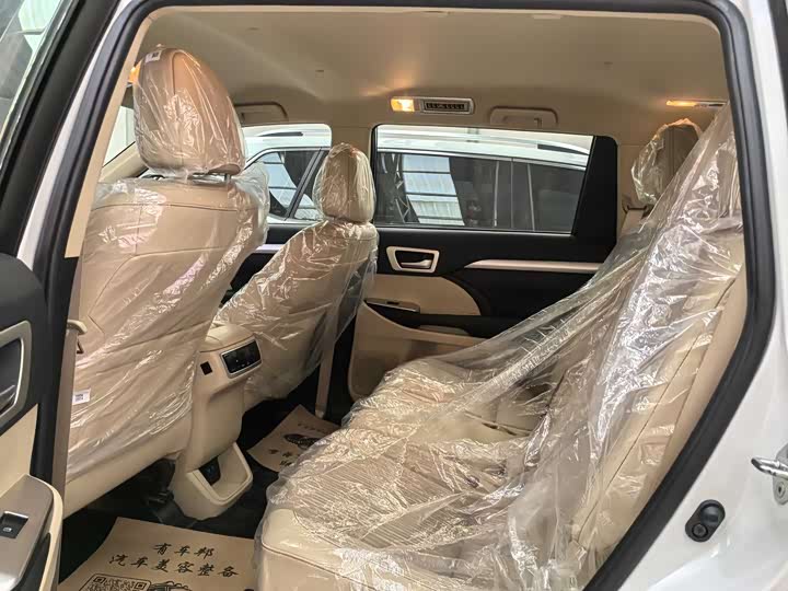 Фото 8 - Toyota Highlander