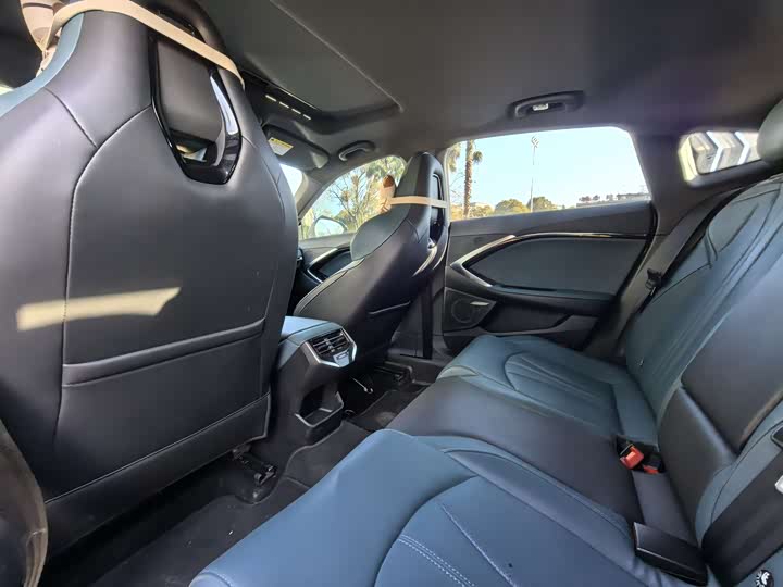 Фото 6 - MG Motor 7