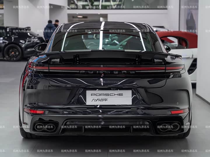 Фото 6 - Porsche Panamera