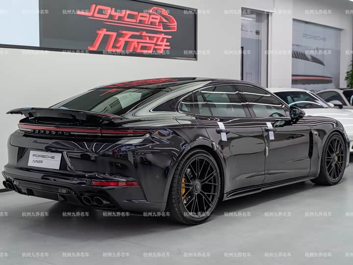 Фото 7 - Porsche Panamera