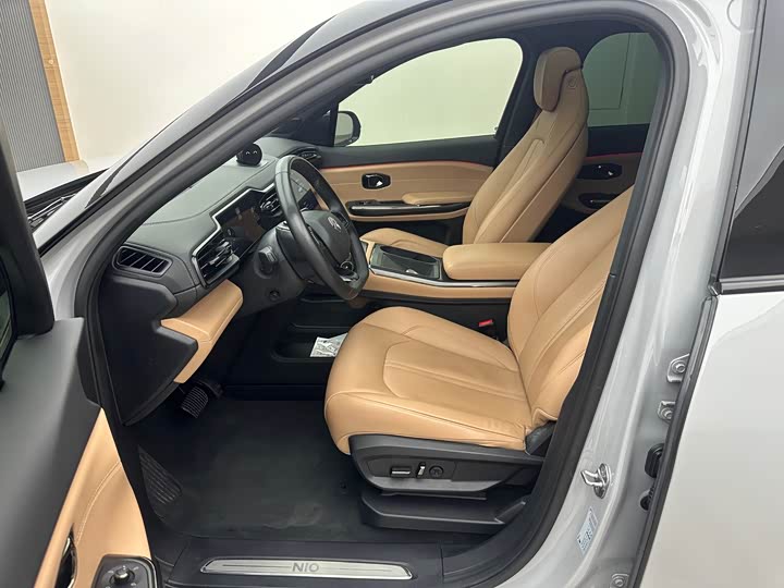 Фото 6 - Nio ES6