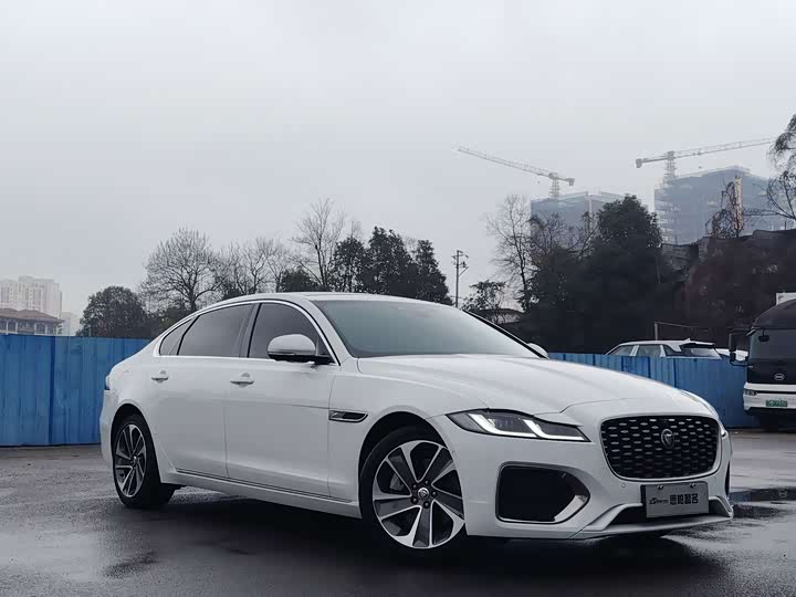 Фото 3 - Jaguar XF L