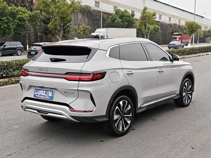 Фото 9 - BYD Song Plus Hybrid/EV