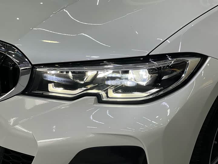 Фото 4 - BMW 3 Series