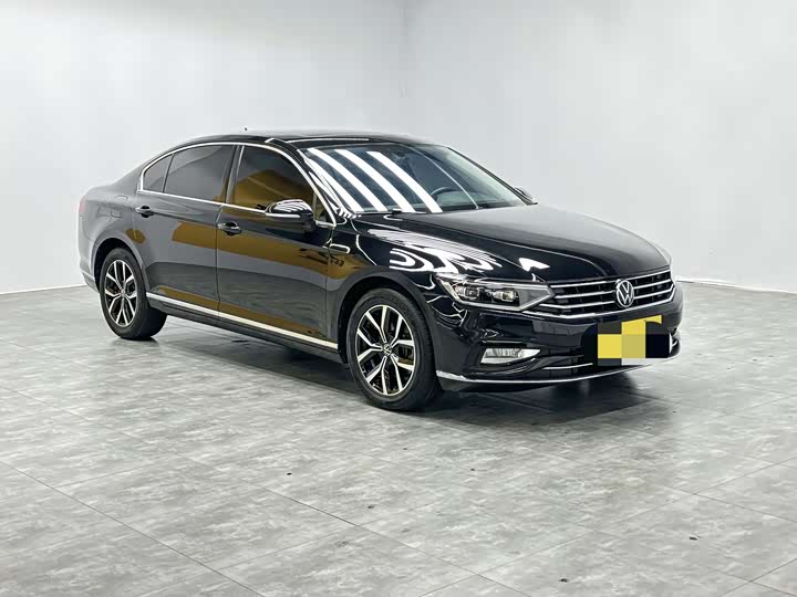 Фото 3 - Volkswagen Magotan