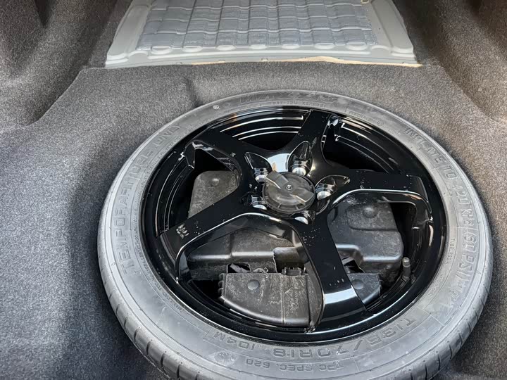 Фото 9 - Cadillac CT6