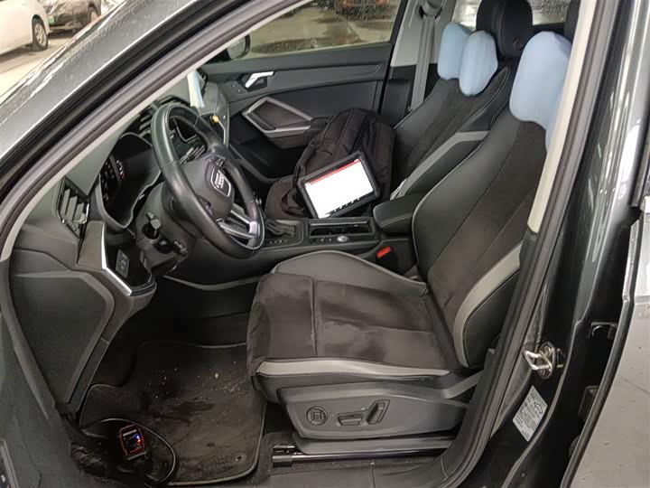 Фото 7 - Audi Q3