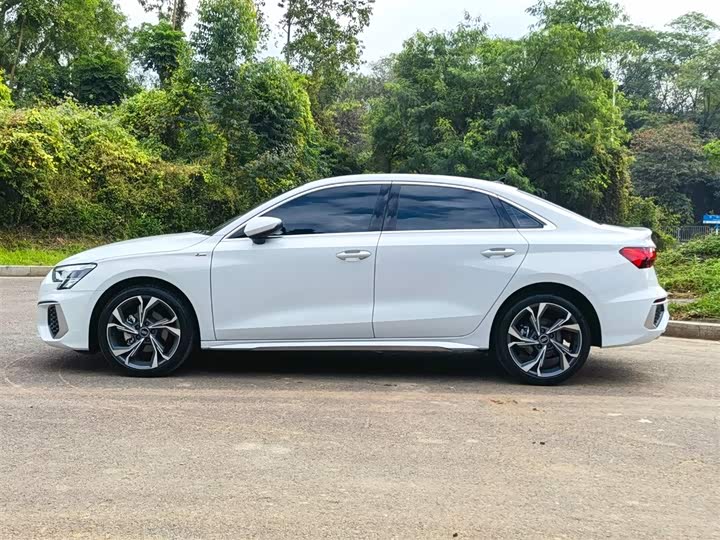 Фото 4 - Audi A3