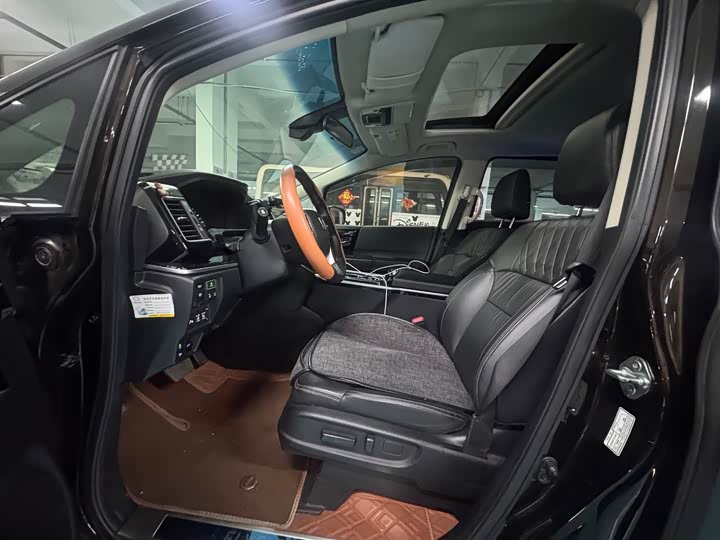 Фото 7 - Honda Elysion