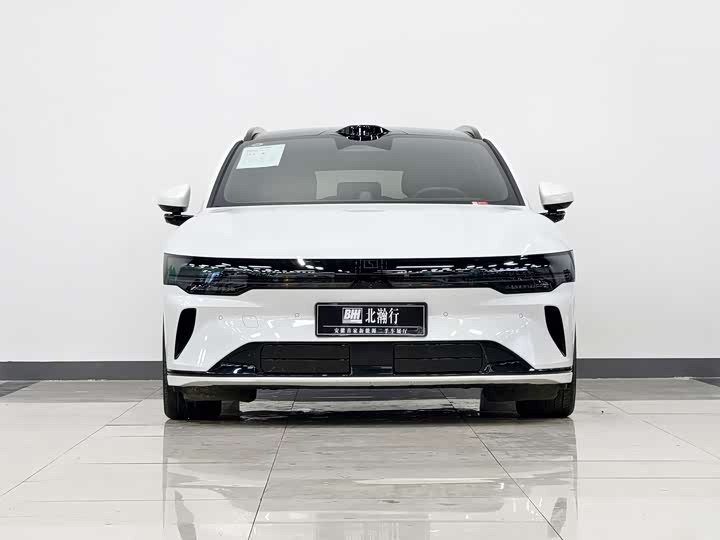 Фото 2 - Zeekr 007 GT