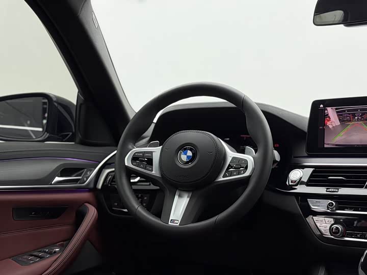 Фото 8 - BMW 5 Series