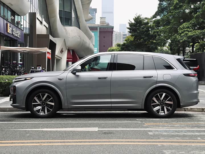 Фото 2 - LiXiang L7