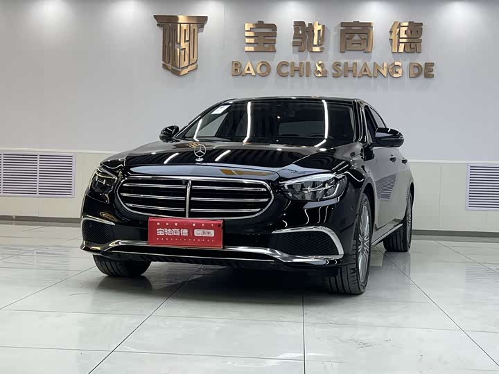 Фото 1 - Mercedes-Benz E-Class