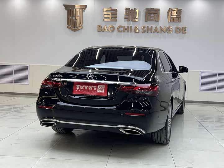 Фото 6 - Mercedes-Benz E-Class