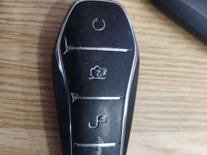 Фото 9 - BYD Qin Plus