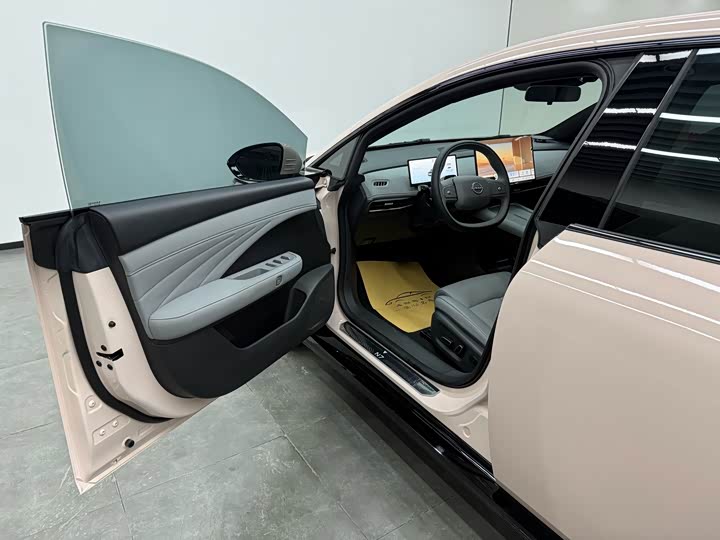 Фото 6 - Nissan N7