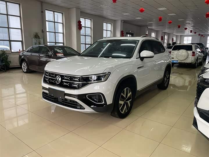 Фото 1 - Volkswagen Tayron