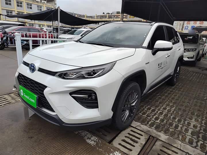 Фото 2 - Toyota Wildlander