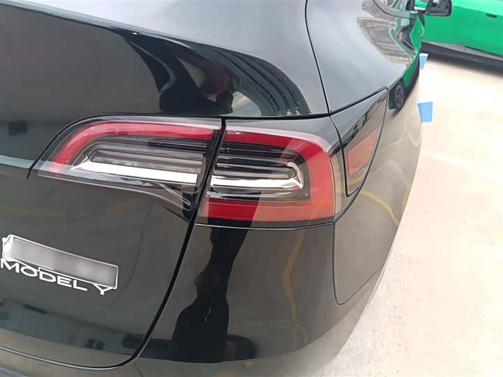 Фото 8 - Tesla Model Y