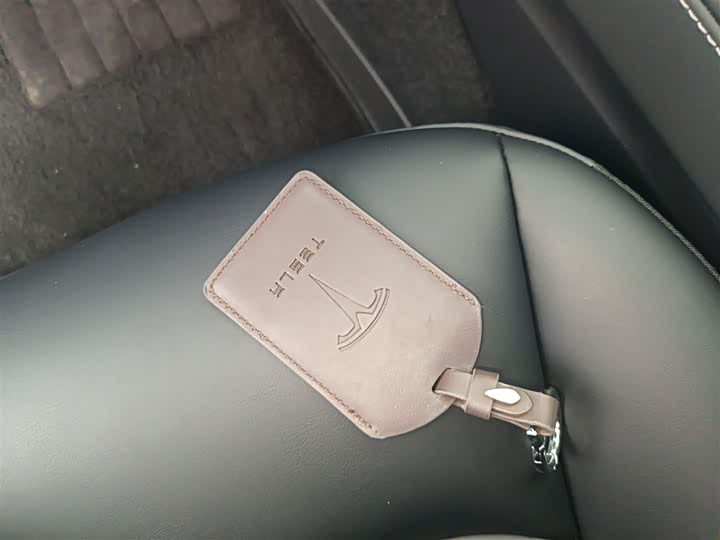 Фото 9 - Tesla Model Y