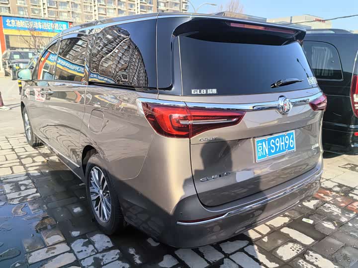 Фото 5 - Buick GL8 ES