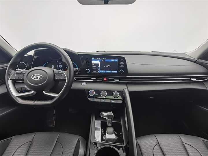 Фото 5 - Hyundai Elantra N line