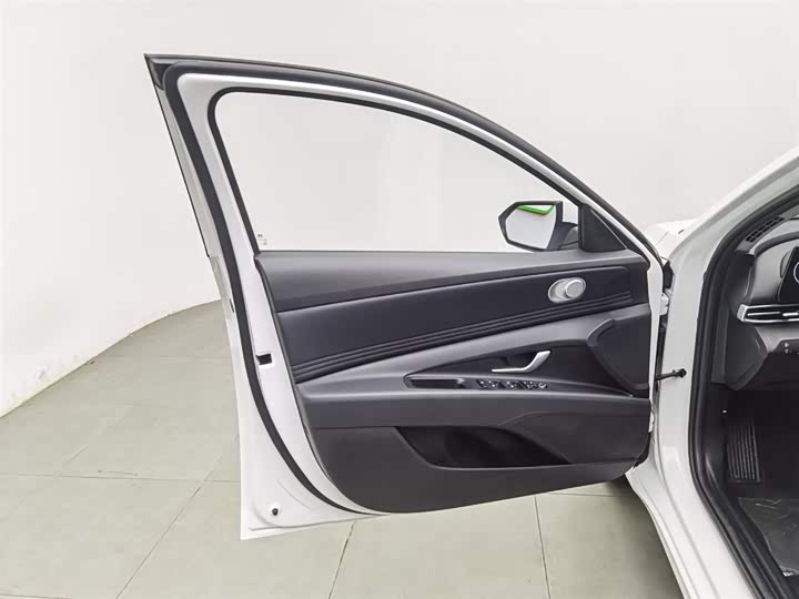 Фото 8 - Hyundai Elantra N line