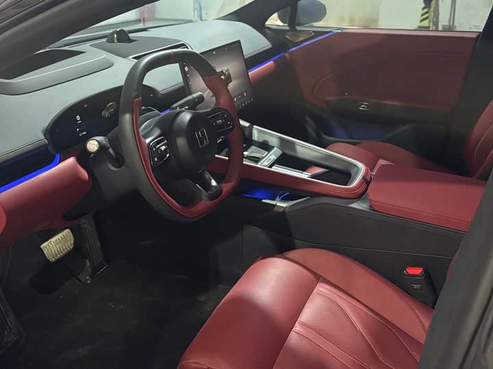 Фото 9 - Zeekr 007 GT