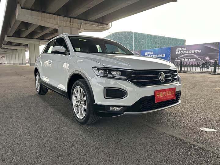 Фото 3 - Volkswagen T-Roc