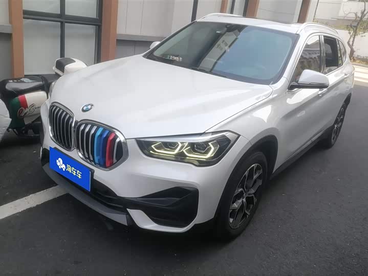 Фото 1 - BMW X1