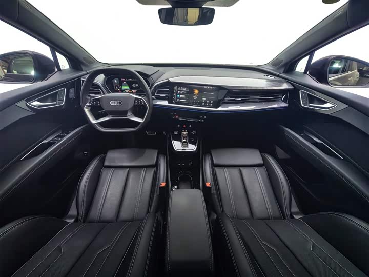 Фото 7 - Audi Q4 e-tron