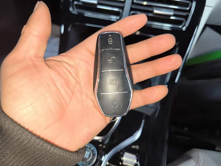 Фото 9 - BYD Qin Plus