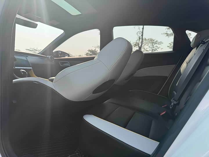 Фото 6 - MG Motor 6