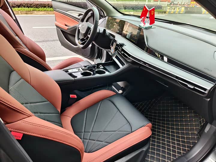 Фото 7 - Changan Eado Plus