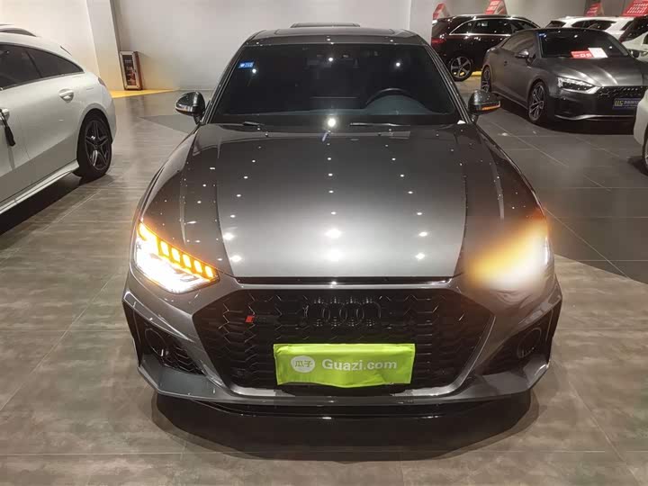 Фото 3 - Audi A4L