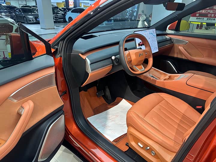 Фото 5 - Nio Onvo L60