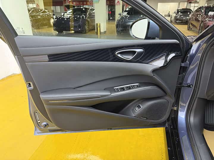 Фото 3 - BYD Seal