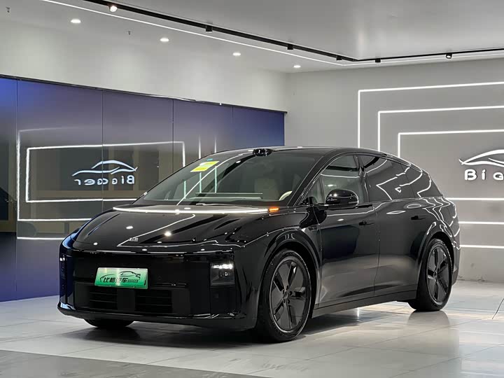 Фото 1 - LiXiang i6