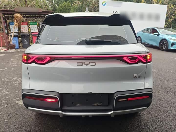 Фото 6 - BYD Yuan Up