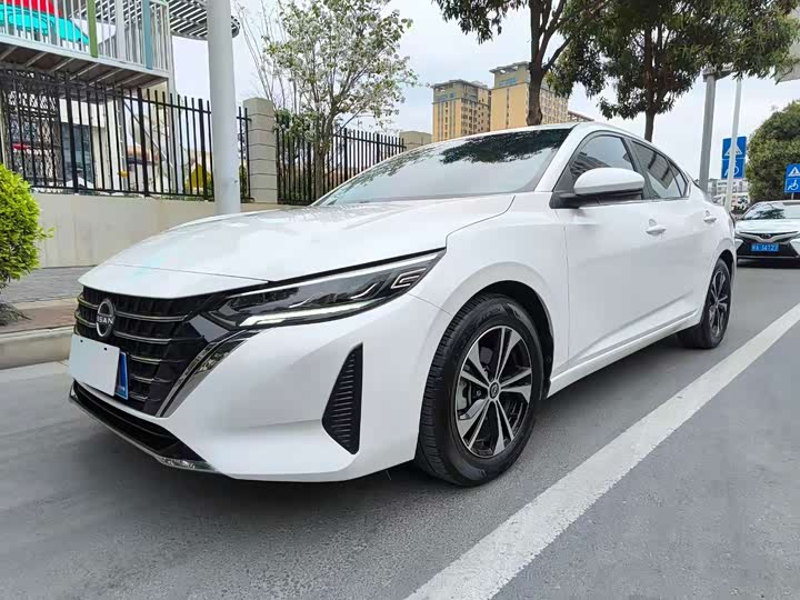 Фото 1 - Nissan Sylphy