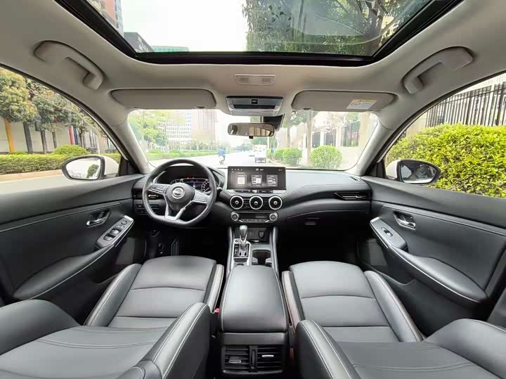 Фото 4 - Nissan Sylphy