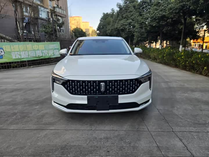 Фото 2 - Bestune B70