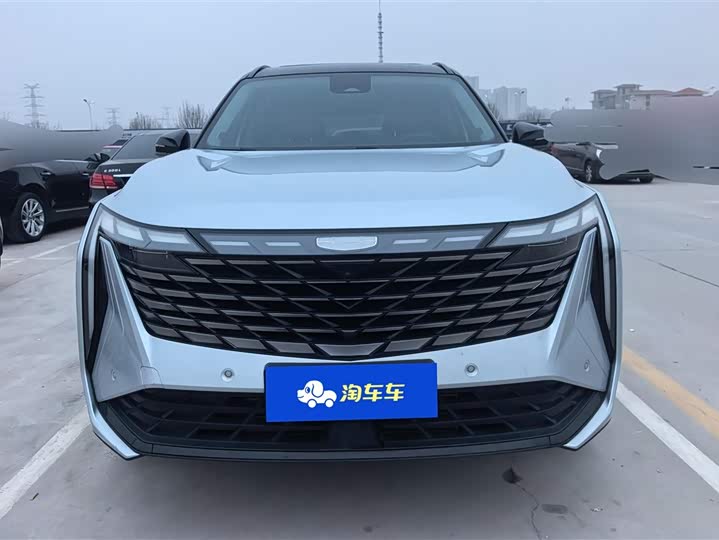 Фото 2 - Geely Atlas L