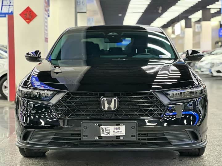 Фото 2 - Honda Accord