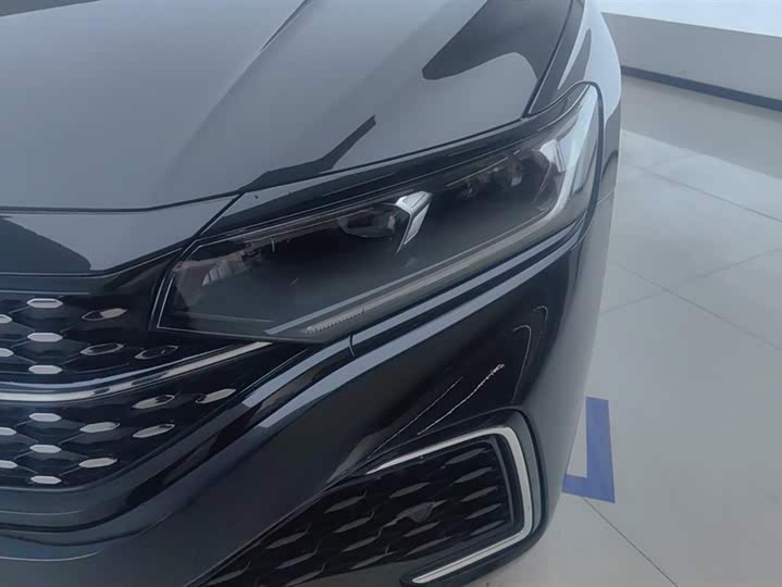 Фото 5 - Volkswagen Passat