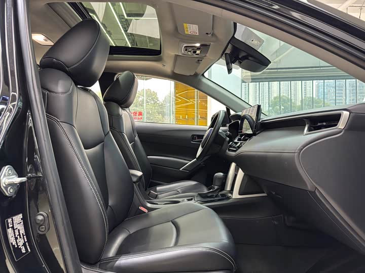 Фото 9 - Toyota Corolla Cross