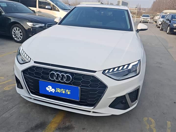 Фото 2 - Audi A4L