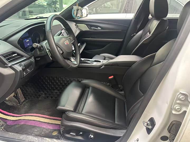 Фото 3 - Cadillac CT4