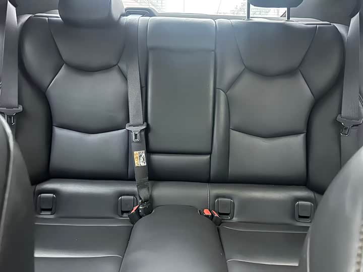 Фото 6 - Cadillac CT4